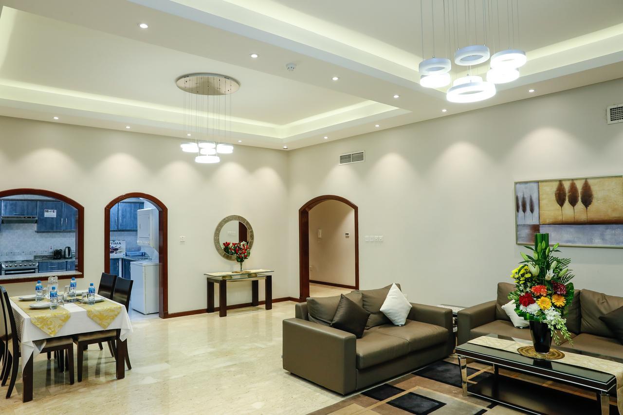 Ruru Tower Aparthotel Manamah Buitenkant foto